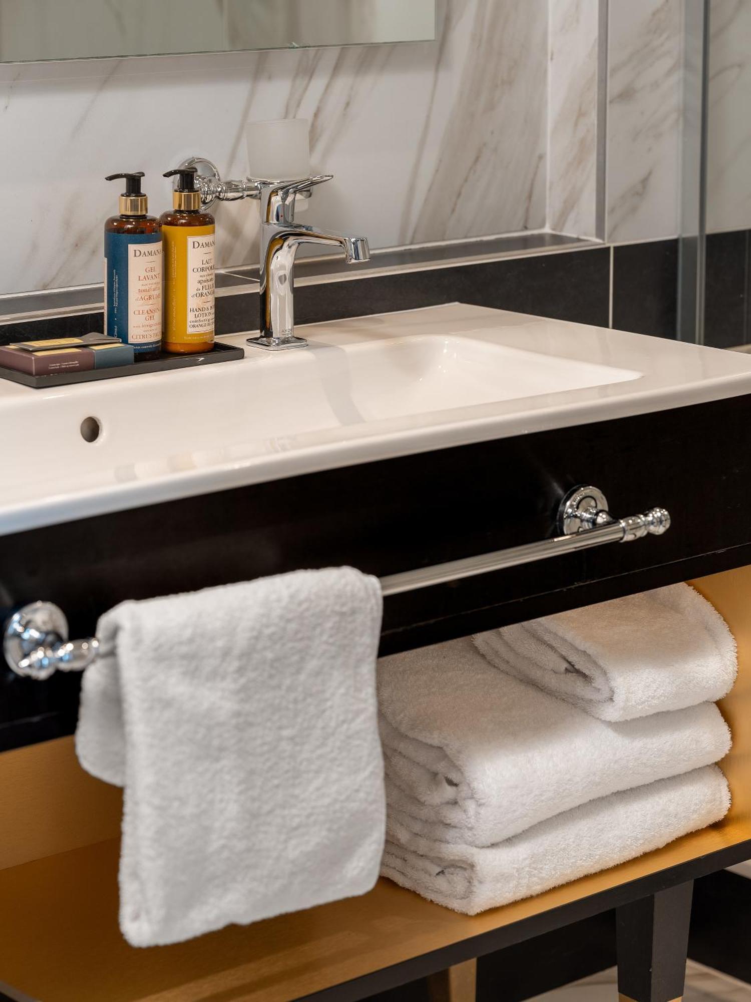 Niepce Paris, Curio Collection By Hilton 4* Parigi