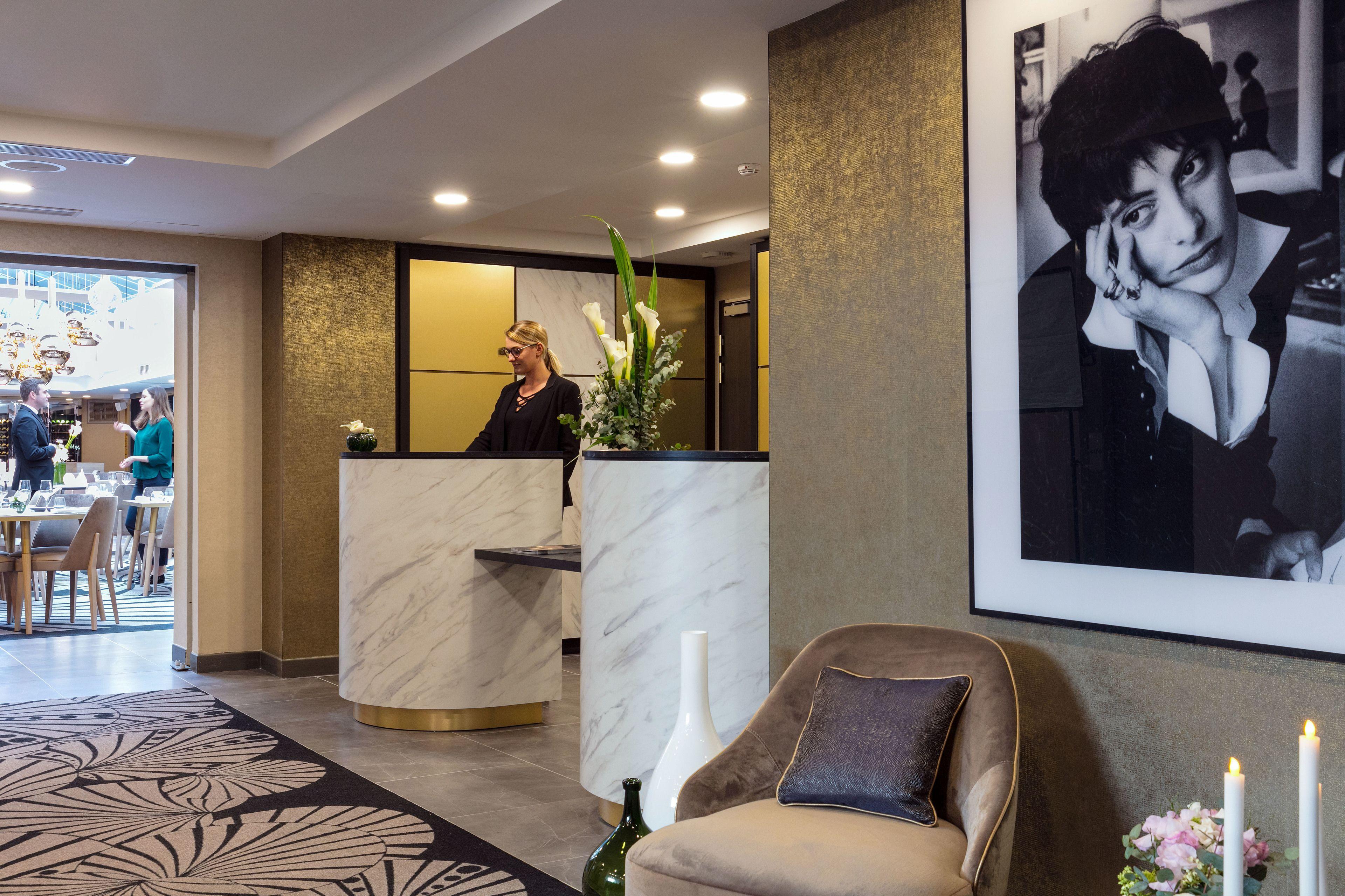 Niepce Paris, Curio Collection By Hilton