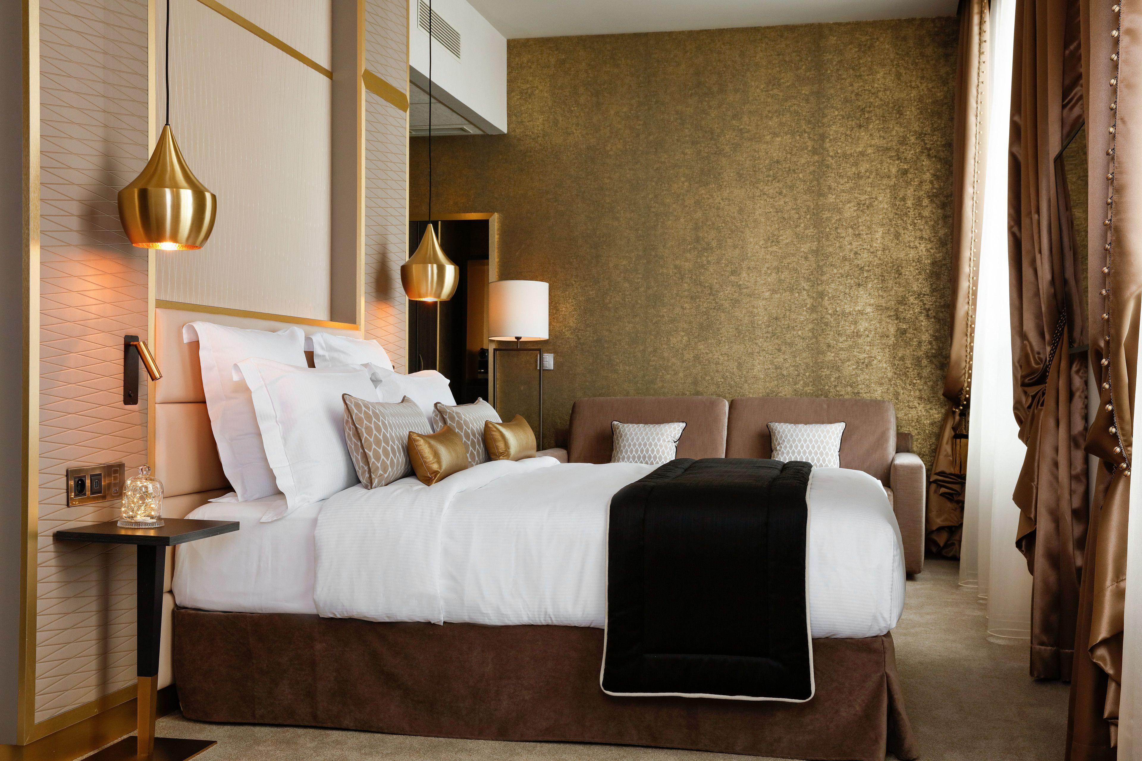 Hotel Niepce Paris, Curio Collection By Hilton