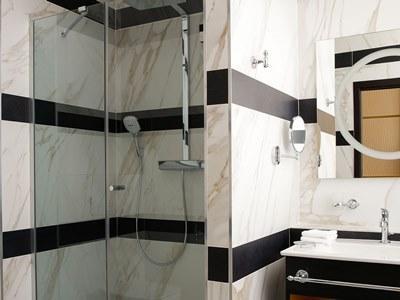 Hotel Niepce Paris, Curio Collection By Hilton Paris